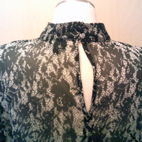 Who What Wear Size Large Blouse - Picture 4 of 4
